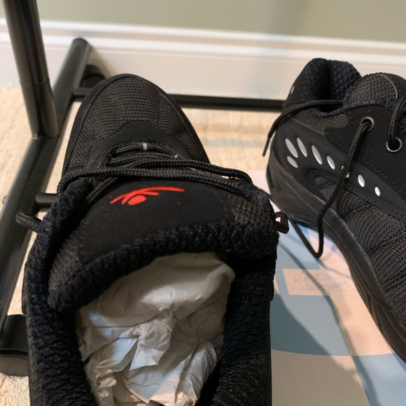 Shoes - Picture 4 of 5